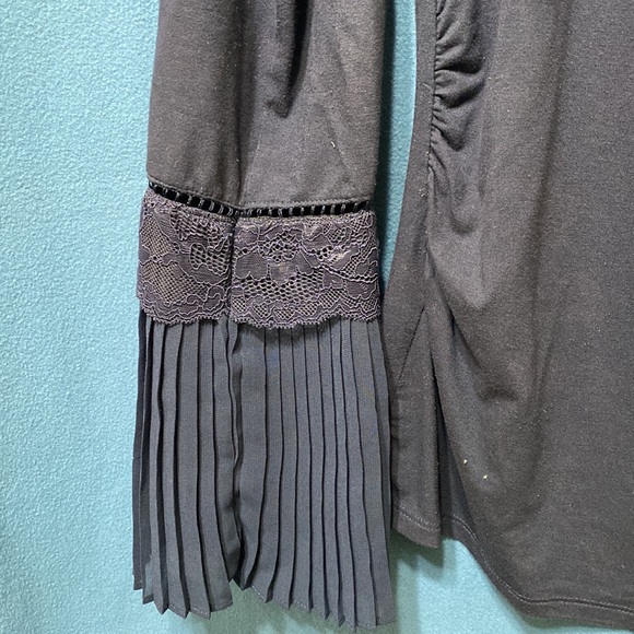 Elegant blouse with long sleeve by White House Black Market size M used - Picture 8 of 16